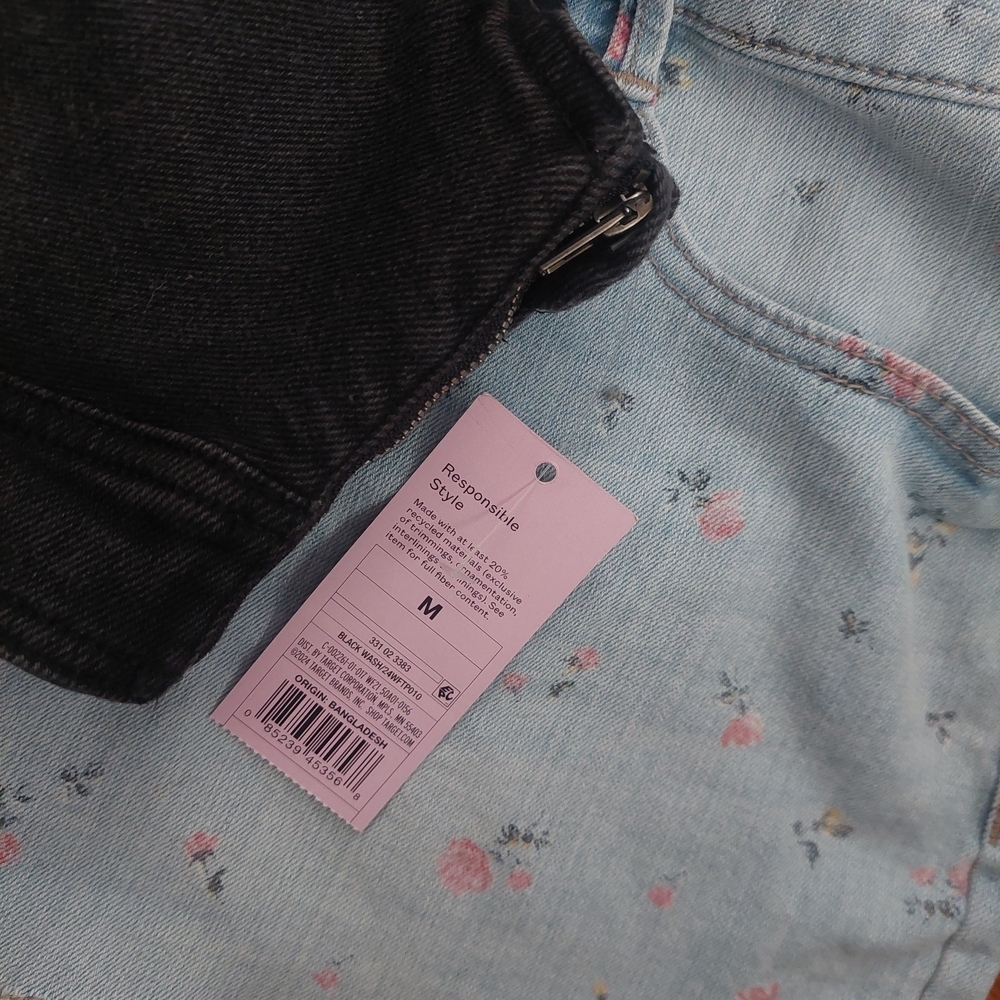 Wild Fable Charcoal Denim Crop Top Sz M W/ Denim Floral Cut Off SHORTS Sz 6 (D) - Picture 5 of 6